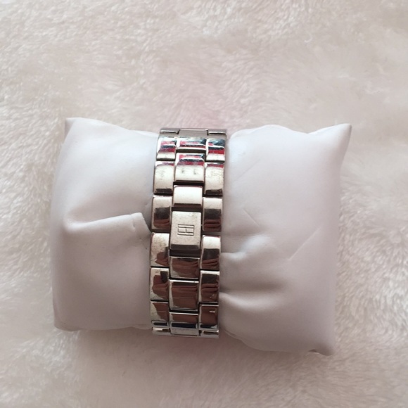 Women’s Wrist Watch - Picture 2 of 2